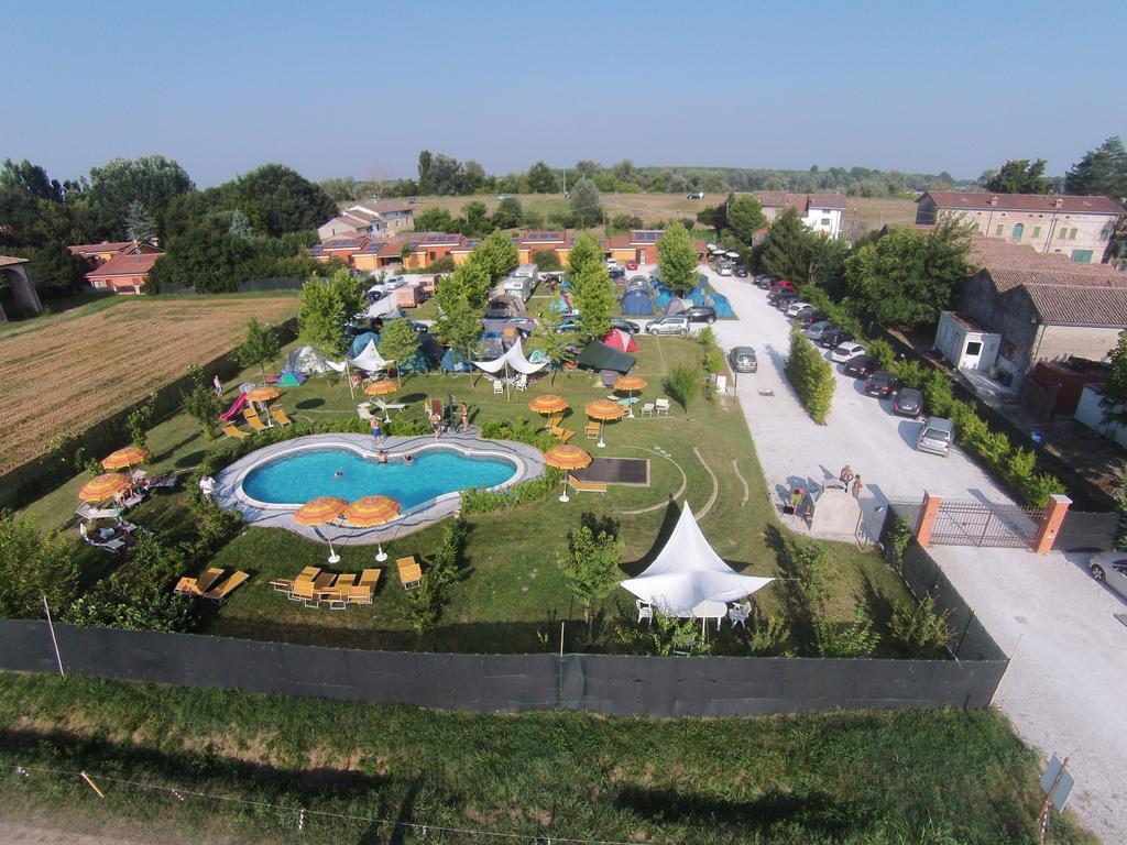 Lucciole Nella Nebbia Hotel Stellata Exterior photo